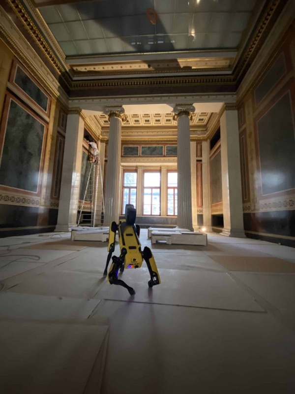 The robot dog Spot in the Austrian Parliament